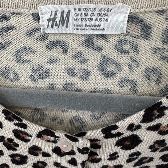 H&M Girl’s Animal Print Button-Down Sweater Cardigan - Size US 6-8Y - Picture 5 of 8